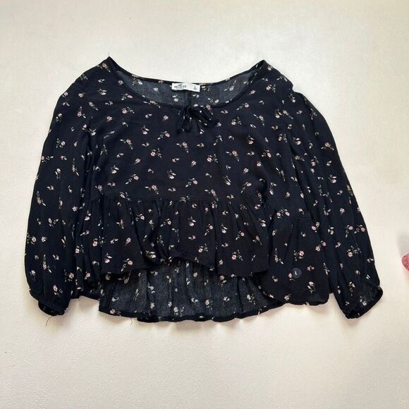 Hollister Black Floral Ruffle Peplum Blouse Size Large NWT - Picture 1 of 5
